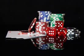 Responsible gaming message shown on gt30 beside Bangladesh live casino content